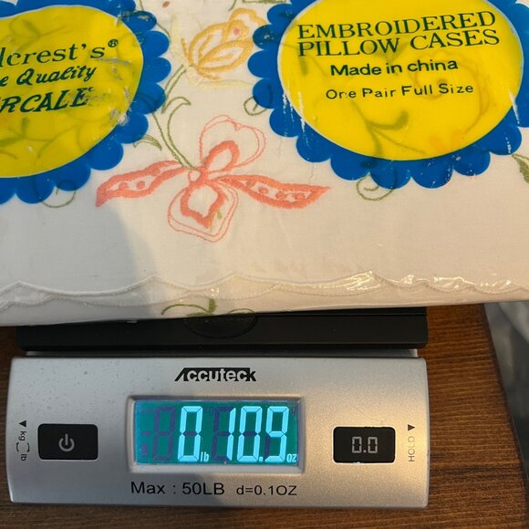 Vintage Belcrests Embroidered Broderie Pillow Cases 100% Cotton Percale One Pair - Picture 9 of 9